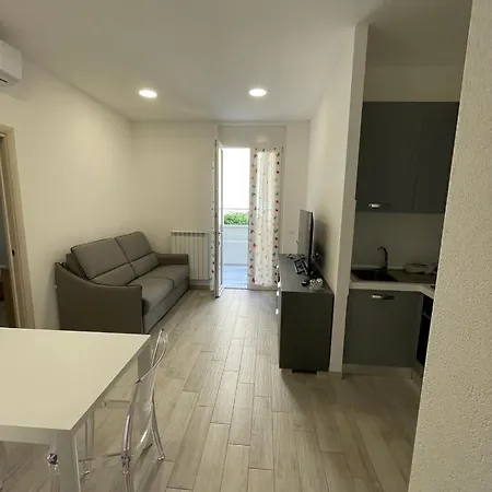 Casavienna App A2 * Varazze